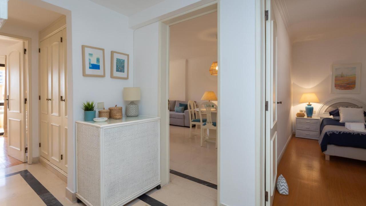 Marina 2Bdr Apartment With Balcony & Pool - 5Min From Beach By Lovelystay กัวเตย์รา ภายนอก รูปภาพ