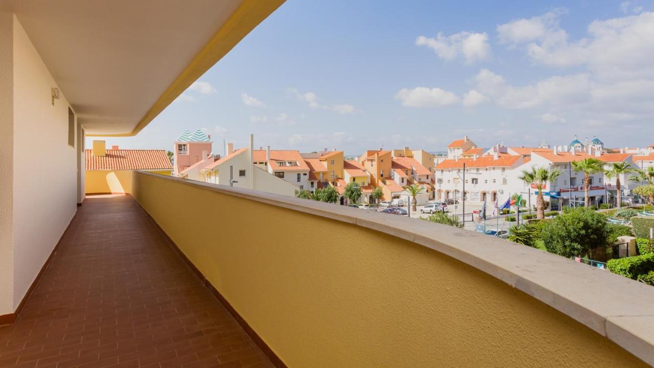 Marina 2Bdr Apartment With Balcony & Pool - 5Min From Beach By Lovelystay กัวเตย์รา ภายนอก รูปภาพ