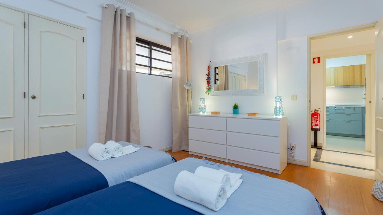 Marina 2Bdr Apartment With Balcony & Pool - 5Min From Beach By Lovelystay กัวเตย์รา ภายนอก รูปภาพ